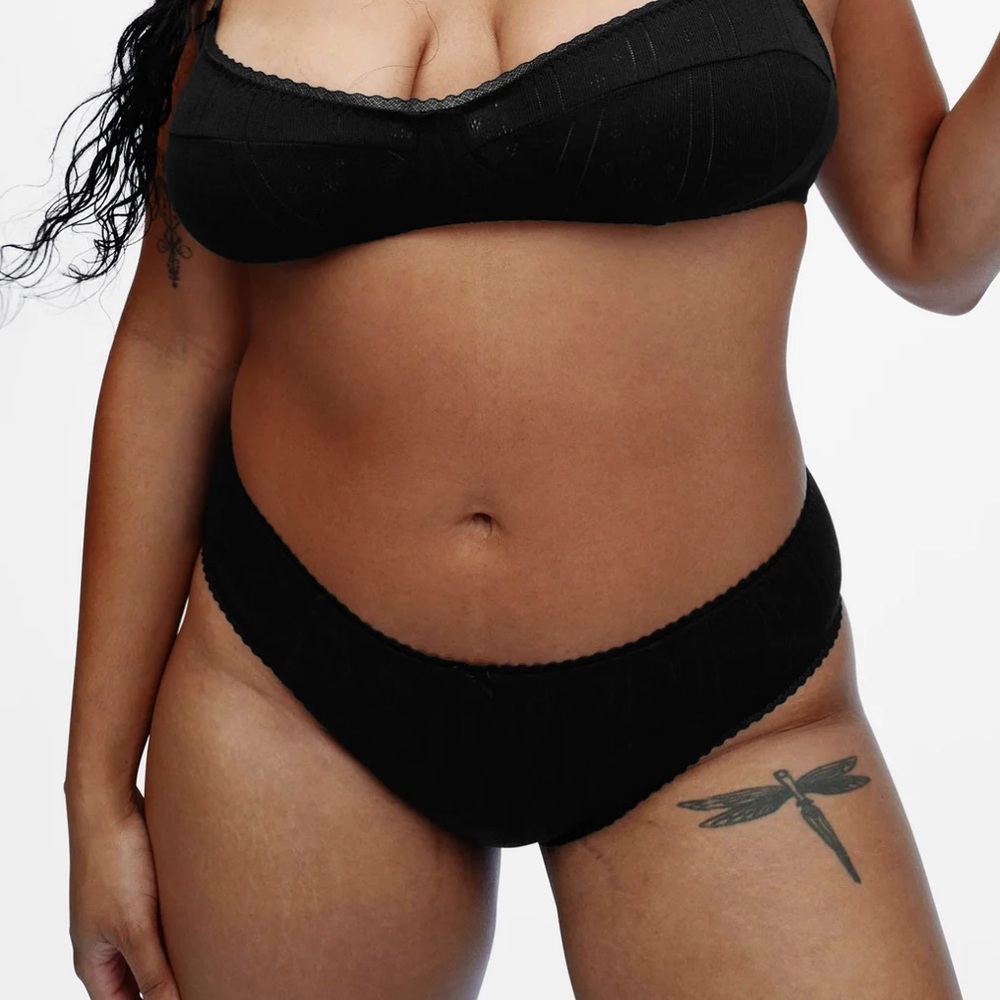 Cou Cou - THE COZY BRIEF Black | Pointelle